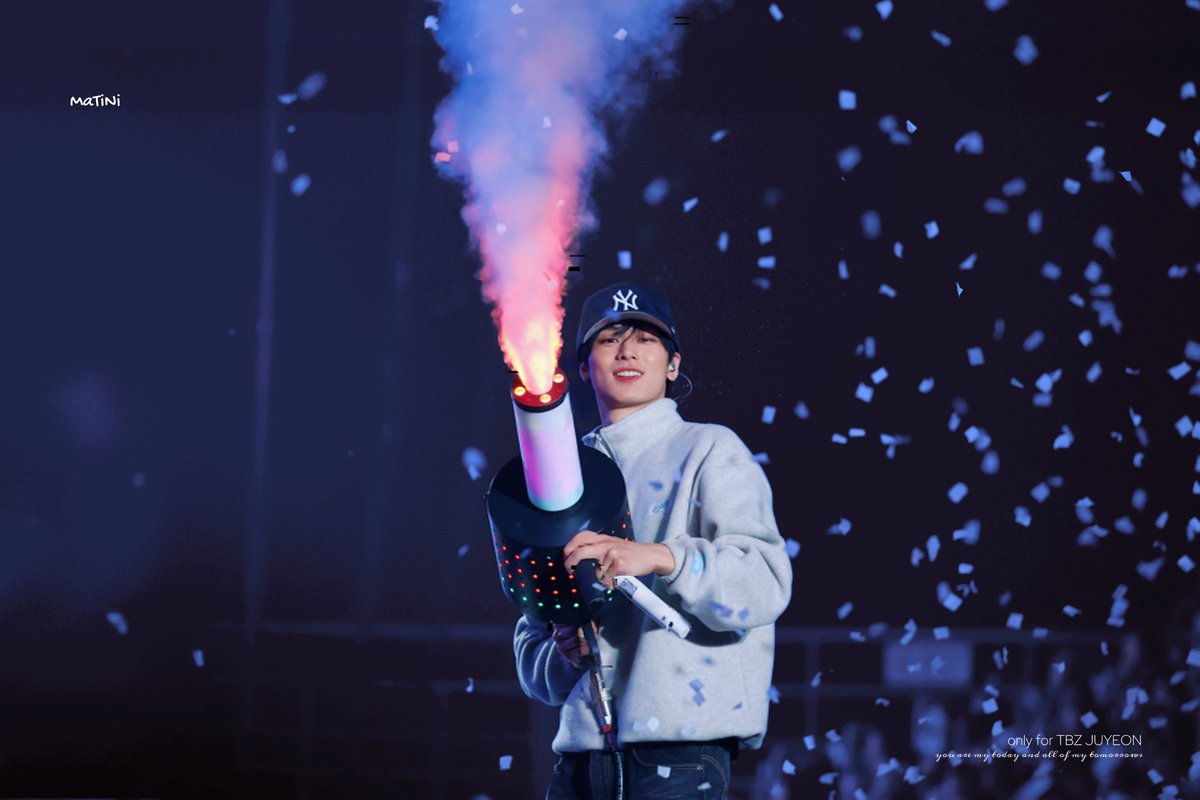 ᴍᴀᴛɪɴɪ tweet media