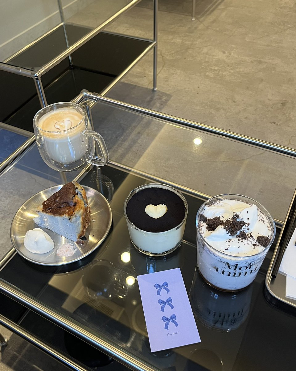 reee_ka__'s tweet photo. 📍Moimimi

1月29日グランドオープンした韓国カフェ☕️
駒込駅から徒歩4分で行けちゃう！私はプレオープンの2日目に行ったので空いてて、1番映える特等席ゲットした✨
スイーツめっちゃくちゃ美味しかったのでオススメ〜🩷

#カフェ #カフェ巡り https://t.co/ngIVYP6AR8