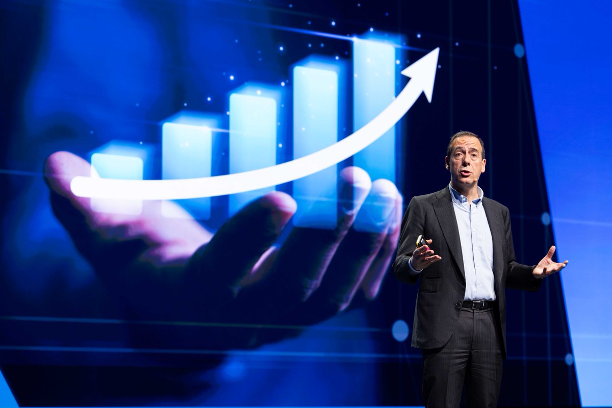 📍 Hoy se ha celebrado en Barcelona la Convención de Directivos 2025 del Grupo CaixaBank, que ha reunido a más de 2.300 directivos de la entidad para analizar las prioridades estratégicas de los próximos tres años. 📸

Más info 👉 ow.ly/4WxB50UR5Em