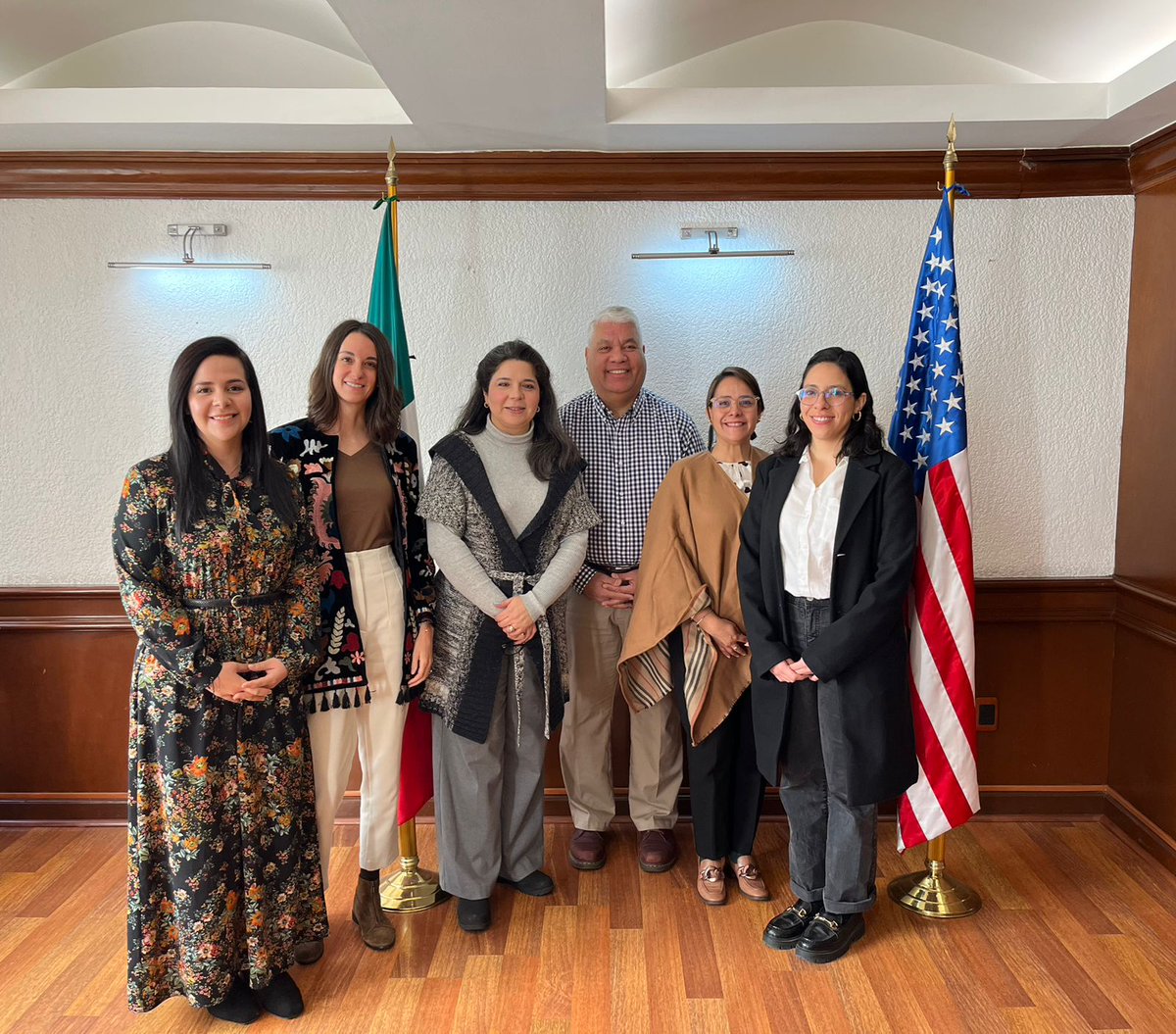 Notre Dame Mexico tweet media