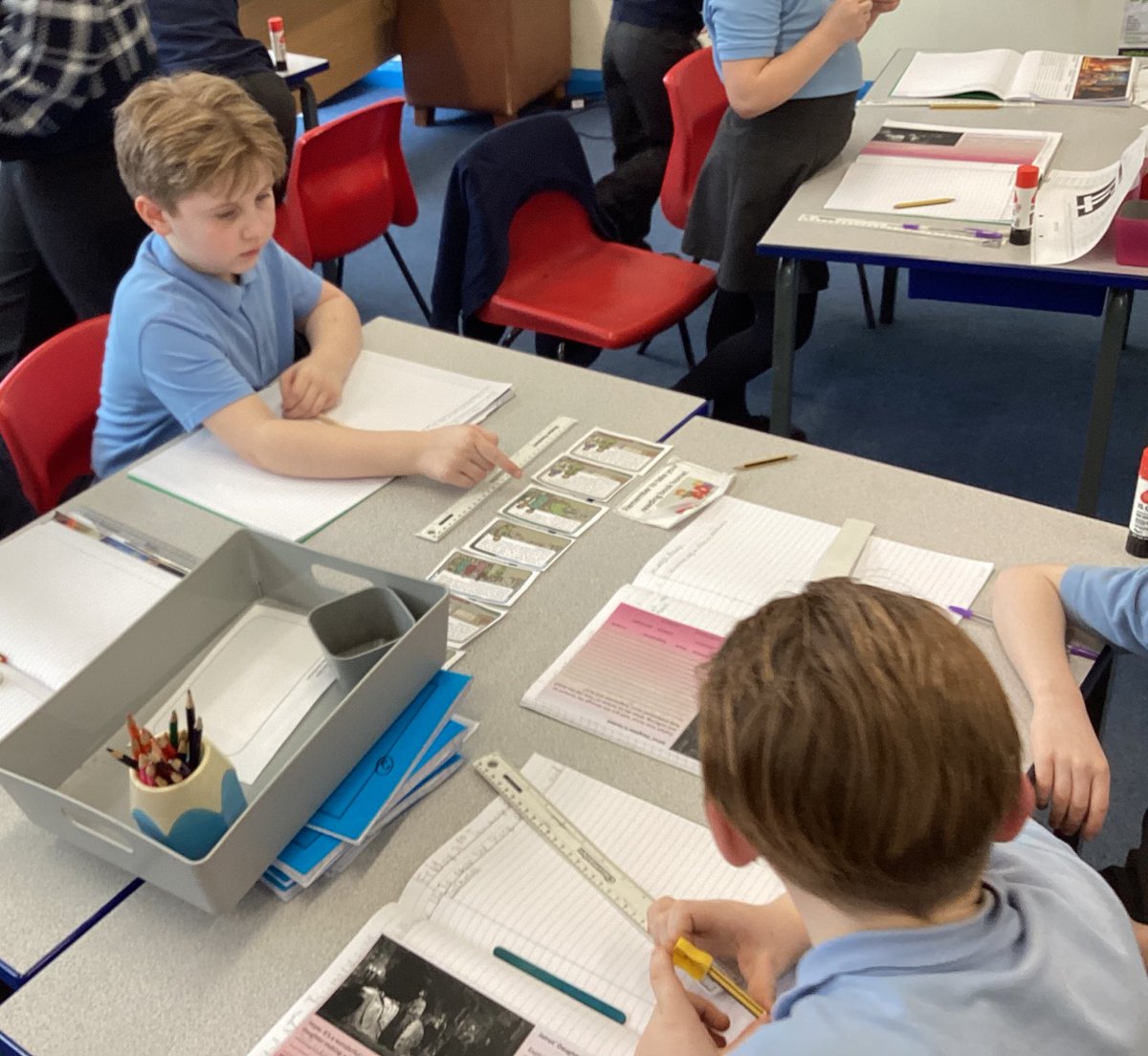 OurLadysCP's tweet photo. This afternoon Year 3 have been working together to order the story of Jesus and Zacharraeus in RE 🙏 @OurLadyandAllS1 #CST #CatholicLife #REInAction https://t.co/vXnAh4GsZJ