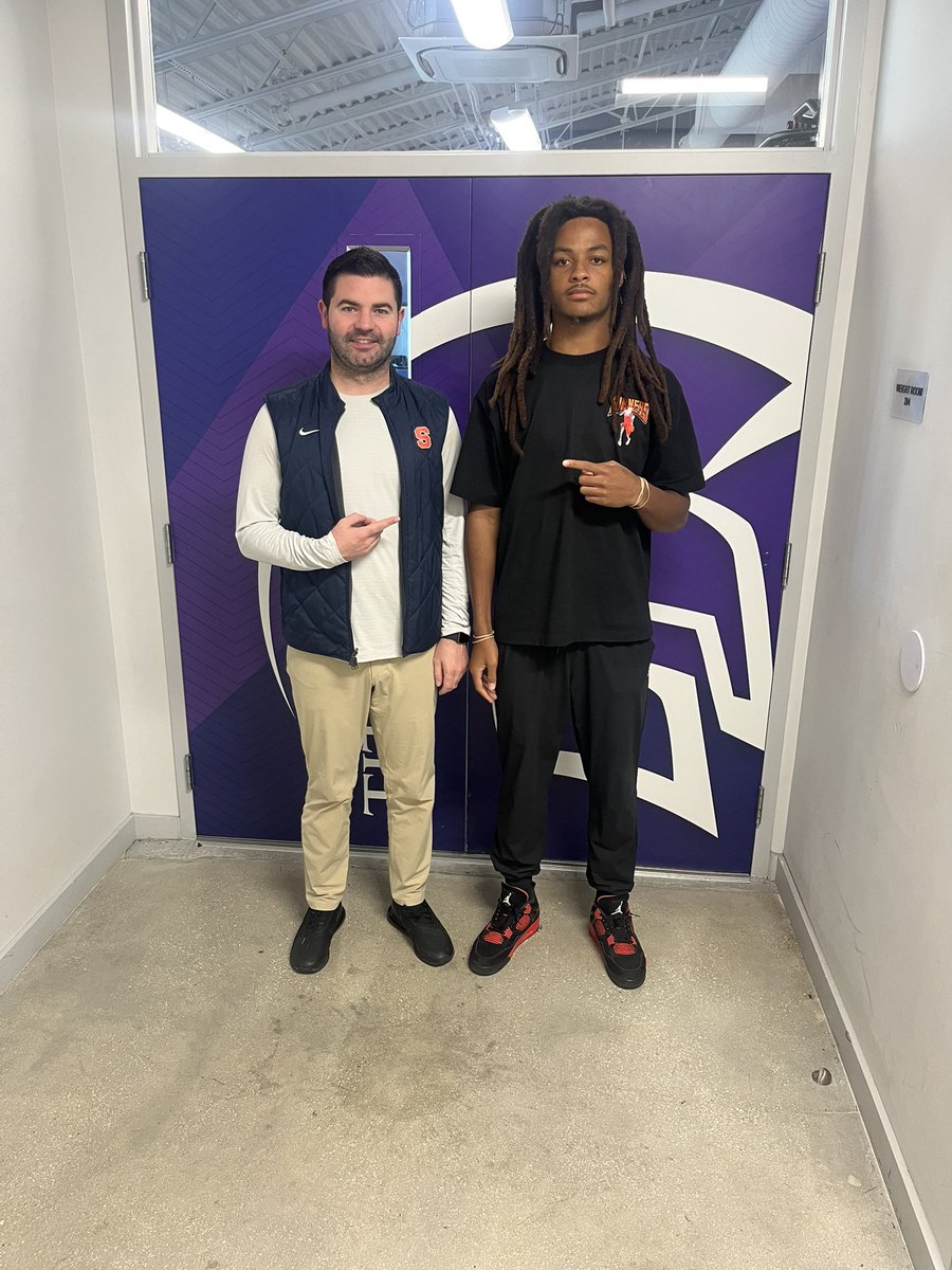Duane D. Johnson jr (@duane1k_) on Twitter photo Appreciate <a href="/Coach_RWright/">Robert Wright</a> for stopping by this morning ๐๐๐<a href="/CuseFootball/">Syracuse Football</a> #CuseNation Appreciate <a href="/Coach_RWright/">Robert Wright</a> for stopping by this morning ๐๐๐<a href="/CuseFootball/">Syracuse Football</a> #CuseNation