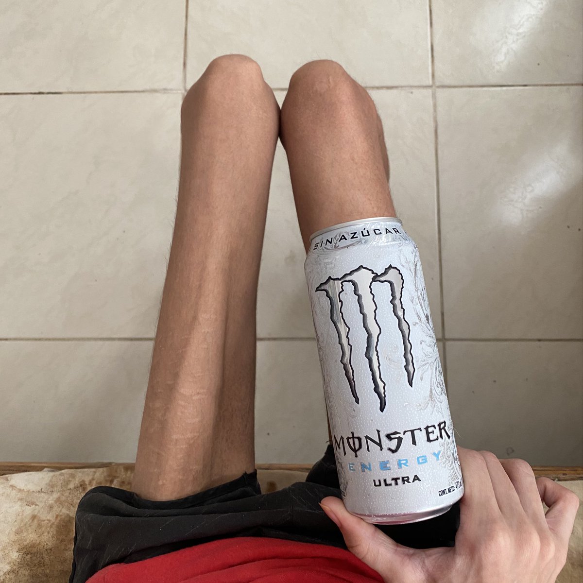 skinnlheart's tweet photo. wanted to try the monster can 𝚋𝚘𝚍𝚢𝚌𝚑𝚎𝚌𝚔 😭 https://t.co/rVf67hdleF