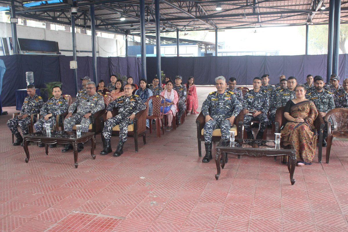 IN_NetajiSubhas's tweet photo. #Aabhar Ceremony was conducted at #NetajiSubhas for retiring sailors and their families on 31 Jan 25 to acknowledge their contribution to the Indian Navy. The ceremony was presided over by the Naval Officer-in-Charge (West Bengal). https://t.co/kSOKr6GxAG