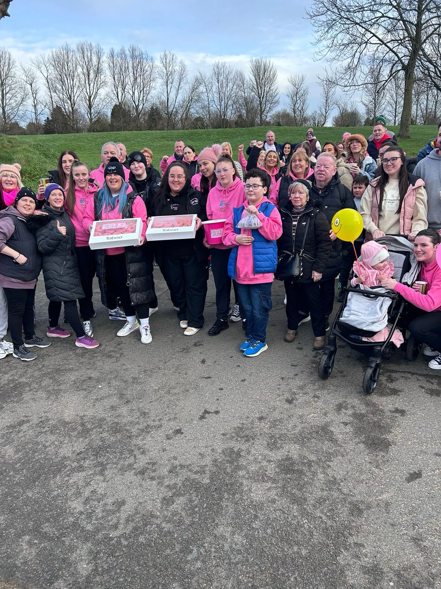 We are in the <a href="/KCbelfast/">TheKennedyCentre</a> promoting tomorrow’s family fun walk and hobbyhorse donut for donors grand-national! #HorseyHorseyGiddyup who’s going to win the Eimear’s wish cup