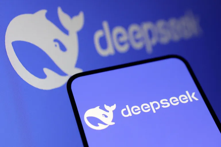 قرر البنتاغون الأمريكي حظر استخدام DeepSeek داخل الولايات المتحدة، مبررًا ذلك بالمخاوف من أن اعتماد الأمريكيين على خدمات صينية قد يعرضهم لخطر التجسس أو سرقة البيانات

#تقني 
#تقنية 
#ذكاء_اصطناعي 
#ديب_سيك 
#شاتGPT