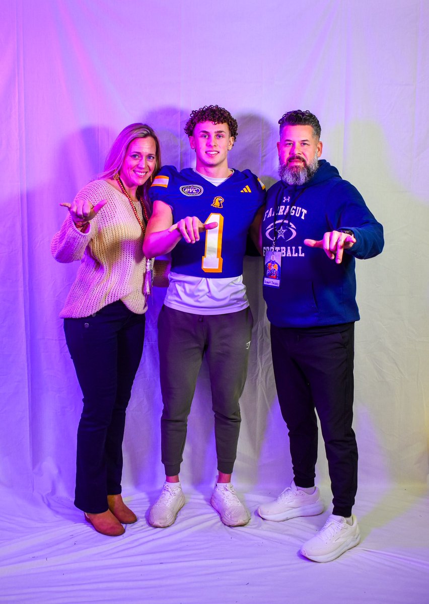 Robbie Jacobs (@robbiejacobs_) on Twitter photo Excited to Announce My Commitment to <a href="/TNTechFootball/">TTU Football</a> ! Thank you to everyone who has helped me along the way! 🦅<a href="/BallcoachjA/">BALLCoachJ_Allen</a> <a href="/CoachSPribble/">Stephen Pribble</a> <a href="/CoachWilder353/">Bobby Wilder</a> <a href="/G_COURT6/">Geoff Courtney</a> <a href="/CoachMarcG/">Marc Giles</a> <a href="/coachmilan3/">Brian Milan</a> <a href="/coachtatefhs20/">jack tate</a> <a href="/PennySmith_/">Smith</a> <a href="/5StarPreps/">5Star Preps</a> <a href="/DriscollForKnox/">Devin Driscoll</a> <a href="/CSmithScout/">Chris Smith</a> Excited to Announce My Commitment to <a href="/TNTechFootball/">TTU Football</a> ! Thank you to everyone who has helped me along the way! 🦅<a href="/BallcoachjA/">BALLCoachJ_Allen</a> <a href="/CoachSPribble/">Stephen Pribble</a> <a href="/CoachWilder353/">Bobby Wilder</a> <a href="/G_COURT6/">Geoff Courtney</a> <a href="/CoachMarcG/">Marc Giles</a> <a href="/coachmilan3/">Brian Milan</a> <a href="/coachtatefhs20/">jack tate</a> <a href="/PennySmith_/">Smith</a> <a href="/5StarPreps/">5Star Preps</a> <a href="/DriscollForKnox/">Devin Driscoll</a> <a href="/CSmithScout/">Chris Smith</a>