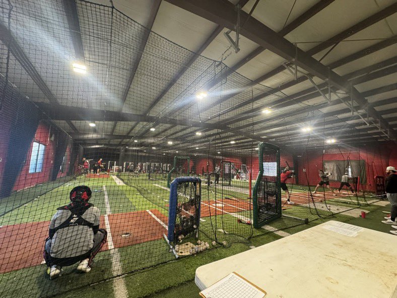 smallschoolball's tweet photo. D2 Opening Day and Facilities Friday! @UWABaseball1 has quite the set up from the brand new turf field to the indoor facility! Shoutout @CameronChafetz #GoTigers https://t.co/qcgsH8OD6Q