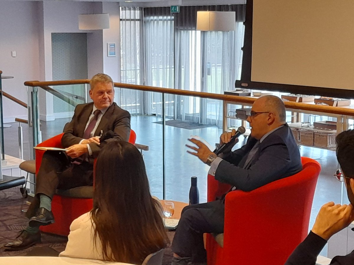 ThamesValleyChamber (@tvalleychamber) on Twitter photo Today we are at the <a href="/UniofReading/">Uni of Reading</a> for our Thames Valley Assembly Parliamentary Question Time, welcoming Former Minister of Skills and Apprenticeships <a href="/RtHonRobHalfon/">Robert Halfon</a> who is currently in discussion with Prof. Robert Van de Noort CBE DL Today we are at the <a href="/UniofReading/">Uni of Reading</a> for our Thames Valley Assembly Parliamentary Question Time, welcoming Former Minister of Skills and Apprenticeships <a href="/RtHonRobHalfon/">Robert Halfon</a> who is currently in discussion with Prof. Robert Van de Noort CBE DL