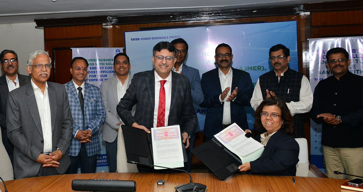 artizzzz's tweet photo. MOU signed between #Rajasthan Discoms and  Tata Power Renewable Energy to work towards increasing the reach of #PMSuryaghar Yojana . https://t.co/ZBuhNCbpmr