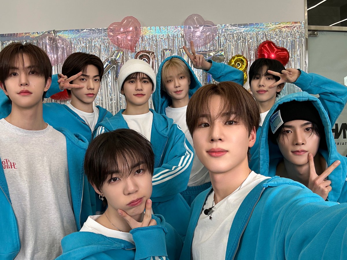 8TURN_official tweet picture