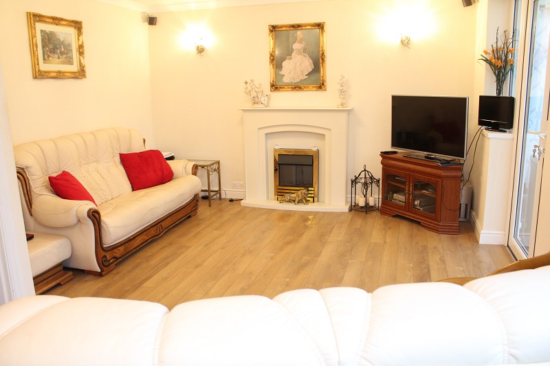 Green & May Alfreton tweet media