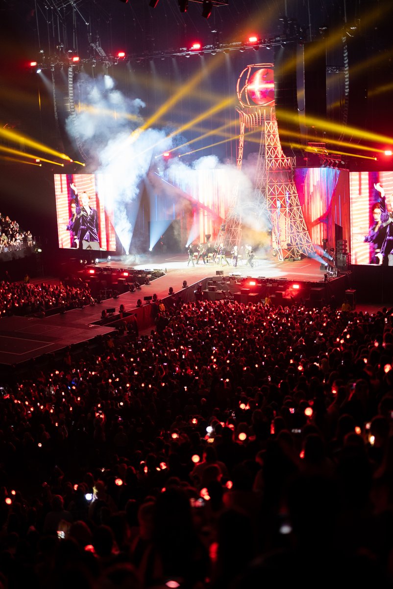 AO Arena tweet media