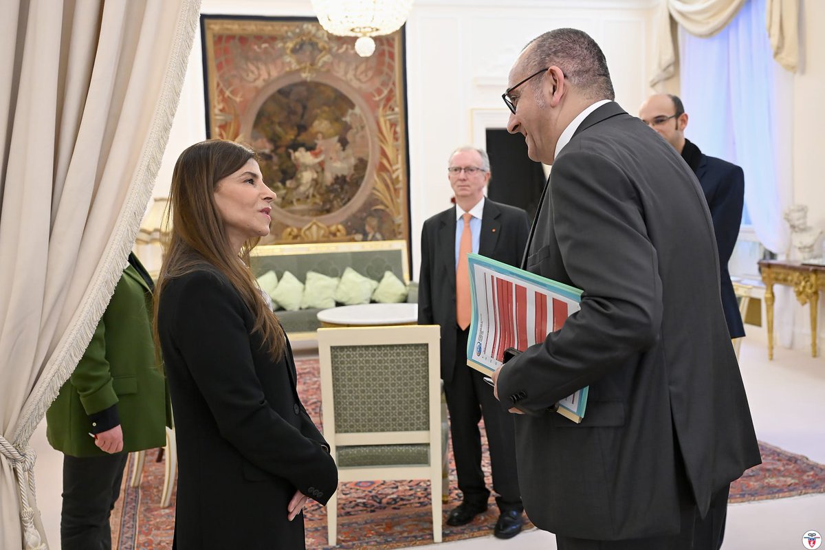 allianceMRFR's tweet photo. 🇲🇦🤝🇫🇷 Rencontre entre l'Ambassadeure Samira Sitaïl et le Préfet de police de Paris Laurent Nuñez, la rencontre a été axée sur l’examen des mécanismes de renforcement de la coopération bilatérale dans les divers domaines sécuritaires d’intérêt commun. 

Photo: @AmbaMarocFrance https://t.co/15CiQ8jLlQ