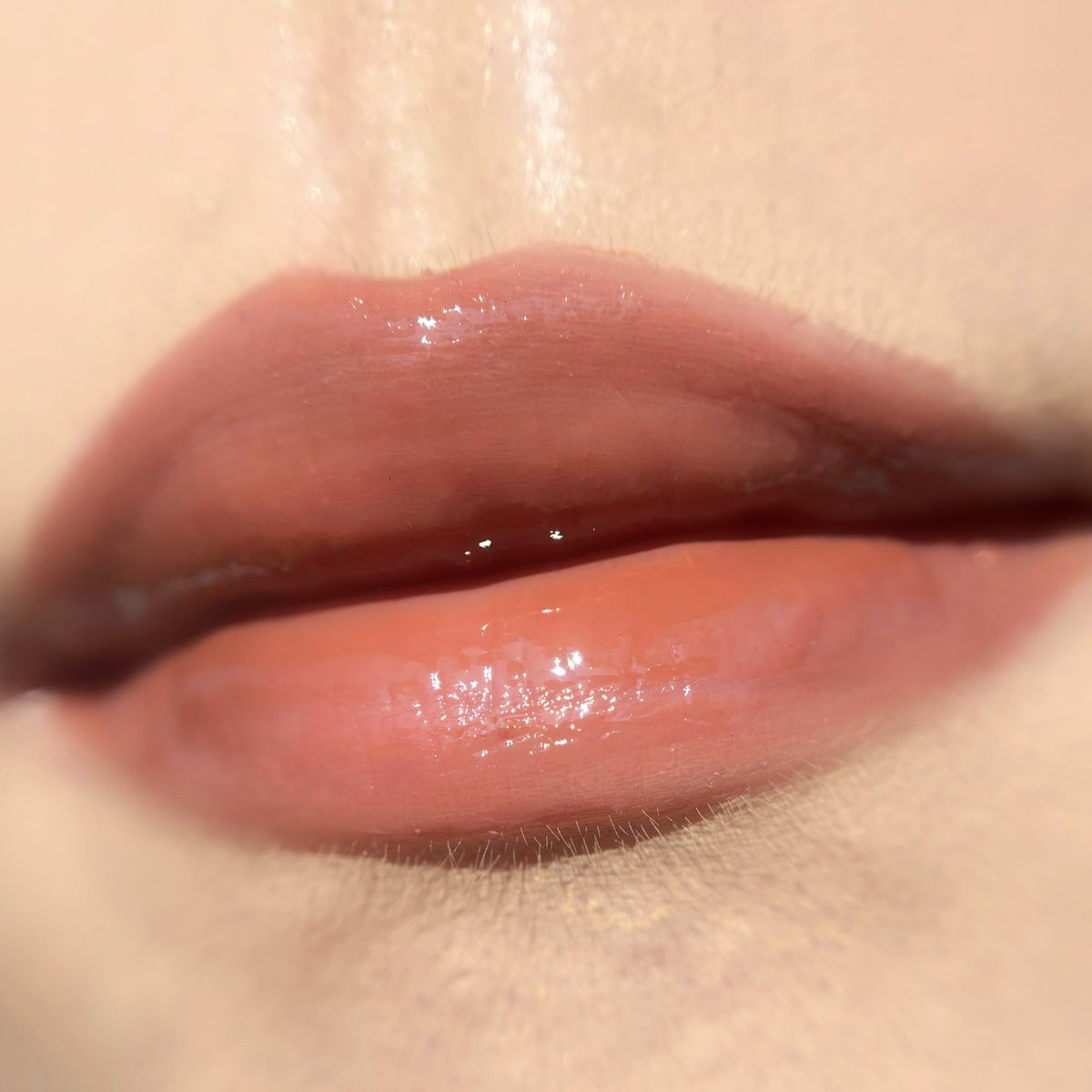 irapersa's tweet photo. TINTED LIP BALM LOKAL TERCAKEP

bikin healthy, juicy lips look &amp; shadenya banyak.

cantik banget gak sih warnanya?👀💗 https://t.co/B7AnUWCGVO