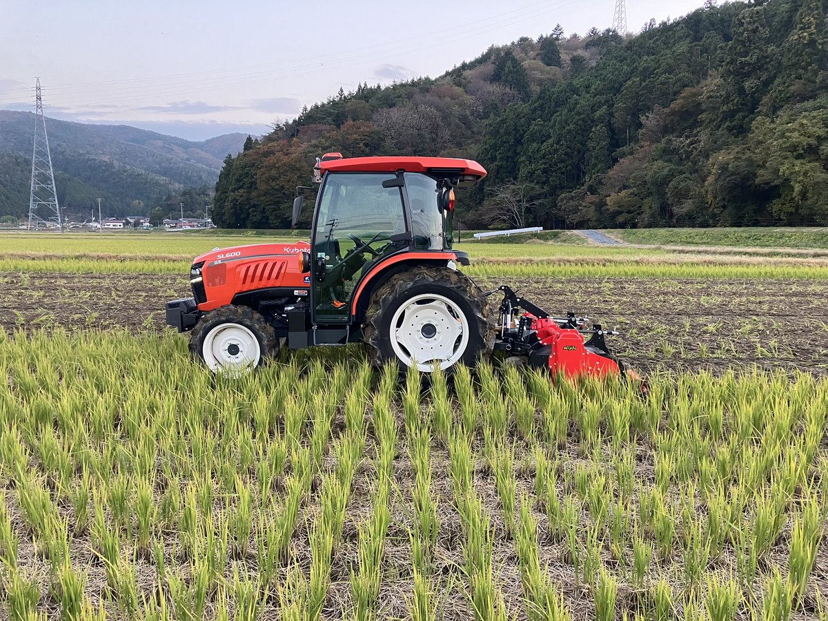YnvFE9Re3MtdtZx's tweet photo. #カッコいいトラクターを眺めて和む会 https://t.co/jNP2y2YfBT