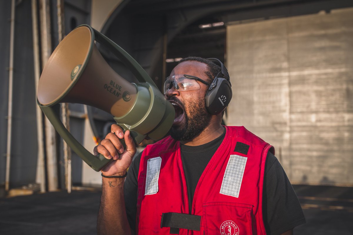 SHAPE_NATO's tweet photo. 💬 📷 #CaptionCompetition time! You know the drill ...drop your best captions below! 👇👇
We’ll kick things off: When subtlety isn’t an option, but a megaphone is. 📣
#WeAreNATO | #StrongerTogether https://t.co/JqsMnPhMsi