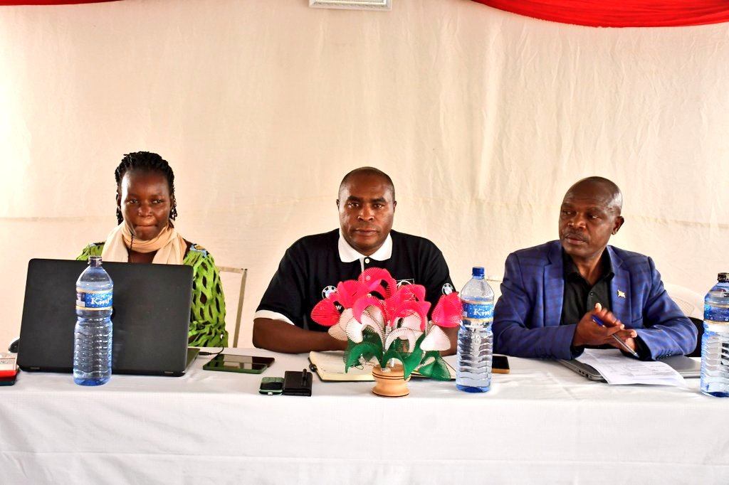 Province Kayanza tweet media