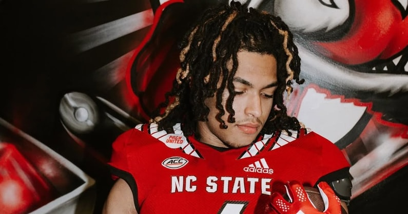 The Wolfpacker (@thewolfpacker) on Twitter photo Why did NC State LB Terris Dudley enter the On300 rankings, rated higher than the rest of the industry?
"The decision to move him into the On300 was pretty easy."
On3's <a href="/CharlesPower/">Charles Power</a> explains more about <a href="/terris_dudley/">Terris Dudley</a>: on3.com/teams/nc-state… Why did NC State LB Terris Dudley enter the On300 rankings, rated higher than the rest of the industry?
"The decision to move him into the On300 was pretty easy."
On3's <a href="/CharlesPower/">Charles Power</a> explains more about <a href="/terris_dudley/">Terris Dudley</a>: on3.com/teams/nc-state…