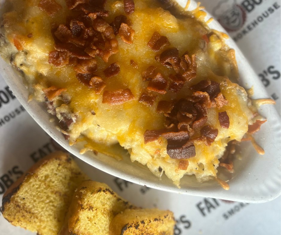Fat_Bobs's tweet photo. It's @buffautoshow weekend! Stop by before or after for delicious BBQ to rev your engine🔥Final weekend for January specials: Brisket Shepherds Pie, Whole Farm Mac, Fresh Cranberry Smoked Wings + Poutine Tots

https://t.co/sDZgZjaNmZ - #planyourvisit
#buffalony #buffaloautoshow https://t.co/zf6QB94MxQ