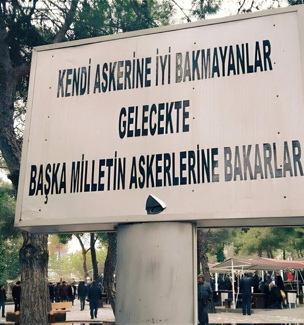 Anlayana sivrisinek saz, anlamayana sazı soksan az!