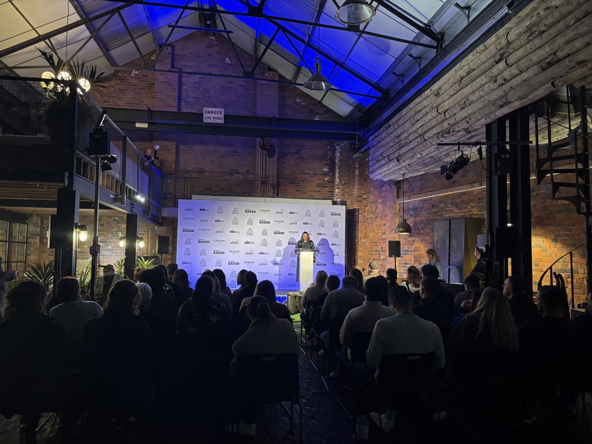 Lemonzestevents's tweet image. Amazing to be back @javelinblock  ! 🙌 The Compound never fails to deliver its unique charm and incredible vibe. ✨🔥 Always a pleasure supporting the Artisan collective Event ! 🍞👏

@BritishBaker  

 #TheCompound #EventMagic #SeamlessSetup #AV