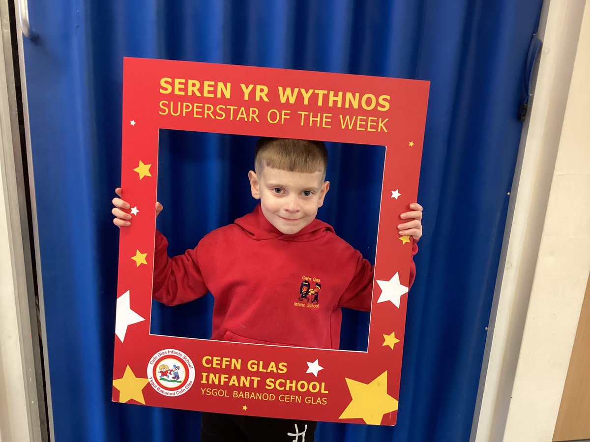 Congratulations on being our Seren yr Wythnos this week! You are always so kind to your teachers and friends. ⭐️⭐️#healthyconfidentindividual