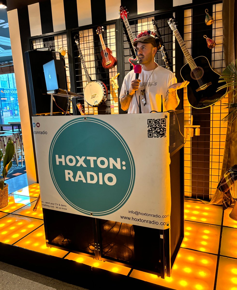 David (@thepreshaah) on Twitter photo Latest #HoxtonLive <a href="/hoxtonradio/">Hoxton Radio</a> show live from the main bar <a href="/MamaShelter_LDN/">Mama Shelter London</a> <a href="/mixcloud/">Mixcloud</a>
hoxtonradio.com/hoxton-live-x-… Latest #HoxtonLive <a href="/hoxtonradio/">Hoxton Radio</a> show live from the main bar <a href="/MamaShelter_LDN/">Mama Shelter London</a> <a href="/mixcloud/">Mixcloud</a>
hoxtonradio.com/hoxton-live-x-…