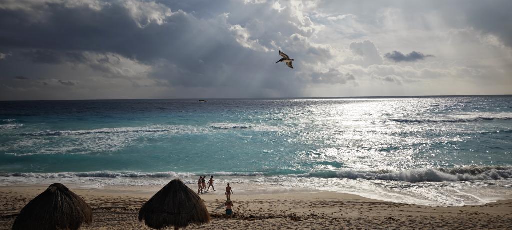 Ozkar Orozco (@orozcoozkar) on Twitter photo Buen día que tengan excelente fin de semana
<a href="/visitacaribemex/">Caribe Mexicano</a> <a href="/VivoEnCancun/">Vivo en Cancún 🏖️</a> <a href="/VivoEnIslaM/">Vivo en Isla Mujeres</a> <a href="/VivoEnPlayaDC/">Vivo en Playa del Carmen</a> <a href="/VivoEnPtMorelos/">Vivo en Puerto Morelos</a> @ Buen día que tengan excelente fin de semana
<a href="/visitacaribemex/">Caribe Mexicano</a> <a href="/VivoEnCancun/">Vivo en Cancún 🏖️</a> <a href="/VivoEnIslaM/">Vivo en Isla Mujeres</a> <a href="/VivoEnPlayaDC/">Vivo en Playa del Carmen</a> <a href="/VivoEnPtMorelos/">Vivo en Puerto Morelos</a> @