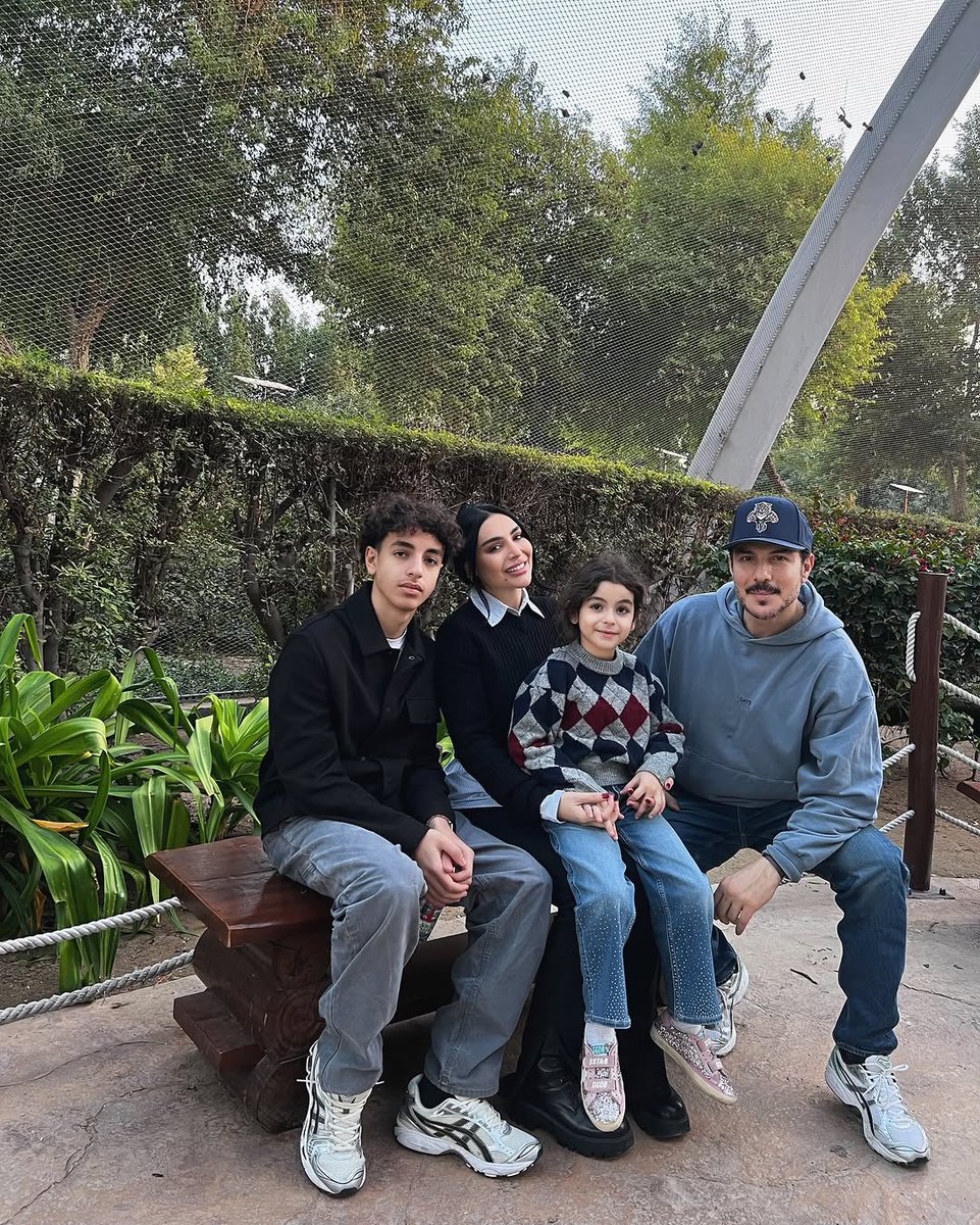 e0liit's tweet photo. نيو باسل ❤️ https://t.co/3SMZEu8NI9