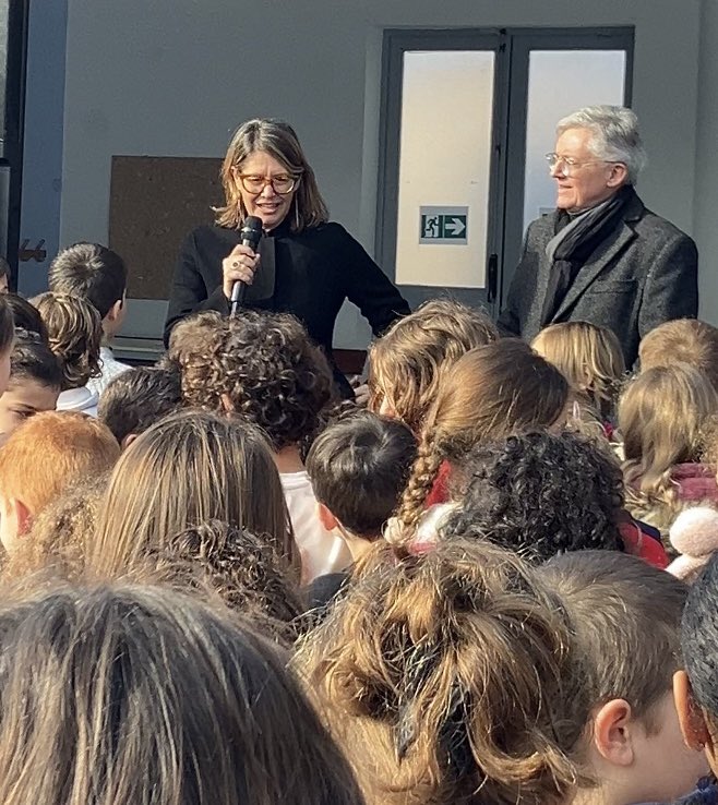 Jean-Luc Gagliolo (@jlgagliolo) on Twitter photo 🌏Pour éclairer et faire agir, la <a href="/VilledeNice/">Ville de Nice</a> rejoint le dispositif (re)generations développé par <a href="/neede_med/">neede . Méditerranée</a> dans les écoles.
Premier rassemblement ce matin avec les élèves de St Exupery et déjà de beaux projets pour l'#environnement et lutter contre le #réchauffementclimatique 🌏Pour éclairer et faire agir, la <a href="/VilledeNice/">Ville de Nice</a> rejoint le dispositif (re)generations développé par <a href="/neede_med/">neede . Méditerranée</a> dans les écoles.
Premier rassemblement ce matin avec les élèves de St Exupery et déjà de beaux projets pour l'#environnement et lutter contre le #réchauffementclimatique