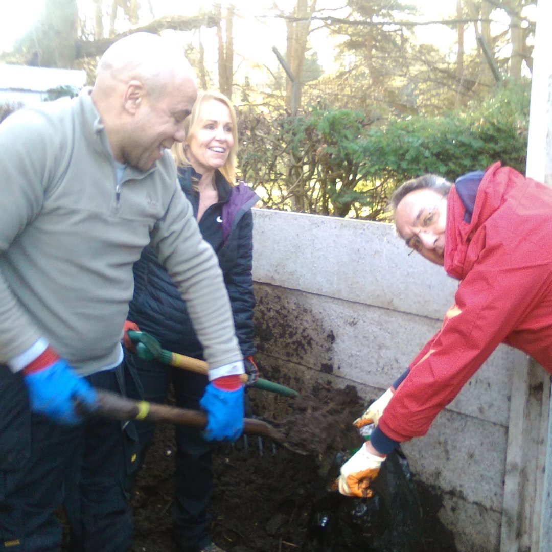 thrivecharity's tweet photo. Thank you to NHS Property Services who joined us for a fantastic corporate volunteering day at Thrive Birmingham! 🌱 Want your company to make an impact in 2025? Volunteer with us in Birmingham, London, or Reading! 👉 https://t.co/n5H8o2BUwq #corporatevolunteering #volunteering https://t.co/6cit8dVDX4