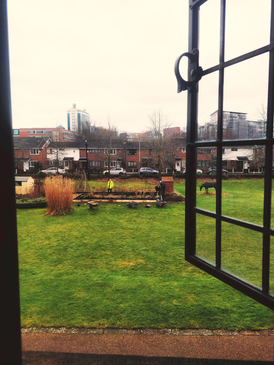 Busy busy busy!!🌿

While we're closed to the public on Fridays, we like to do lots of work in our grounds!

Thank you to the @Salfordleisure maintenance team for helping our gardeners re-build the beds in our allotment ready for spring🌱

#organicgardens #ordsallhall