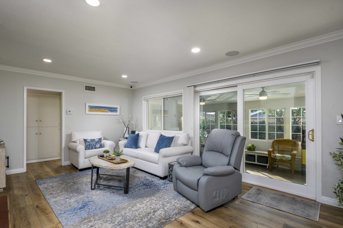 RayFernandezOC's tweet photo. 731 Kinley St, La Habra, CA 90631 Coming Soon!
Take a look at this awesome space: https://t.co/ghPpxeB0sJ https://t.co/CMEaLE5oZ0