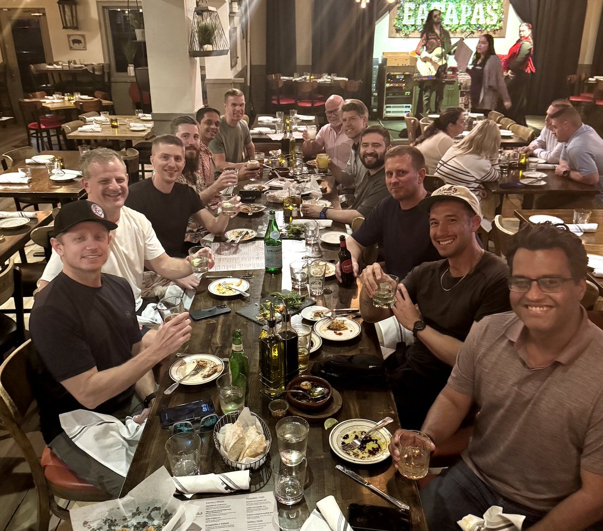 brianbeers's tweet photo. Winners surround themselves with other winners. 

People who understand the 2 AM doubts, the startup struggles, and the small victories that feel like mountains climbed.

Other business owners who:

- Offer solutions instead of doubts
- Share battle stories instead of warnings
- Celebrate your wins, no matter how small
- Push you forward instead of holding you back

Go find your tribe. 

For franchisees connecting with other successful owners in your system is the easiest place to start. 

Another option is to join mine.

I'm hosting 20 franchise owners across multiple industries in Florida for a mastermind event this weekend.

We are learning, growing, and having fun together.

DM me if you want to learn more.