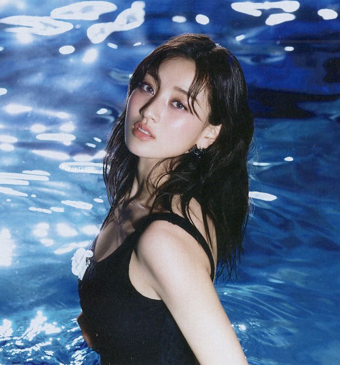 happy 28th birthday to the beautiful jihyo of twice!
