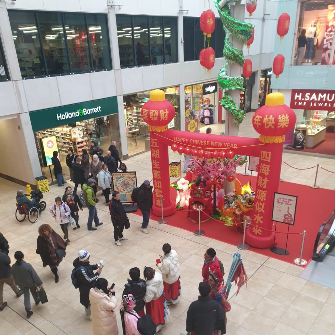 Join us this Saturday and Sunday in Lion Yard's main atrium for FREE family-friendly festivities! Between 11am – 3pm we will have Traditional Lion Dance performances and interactive Lion Dance workshops!