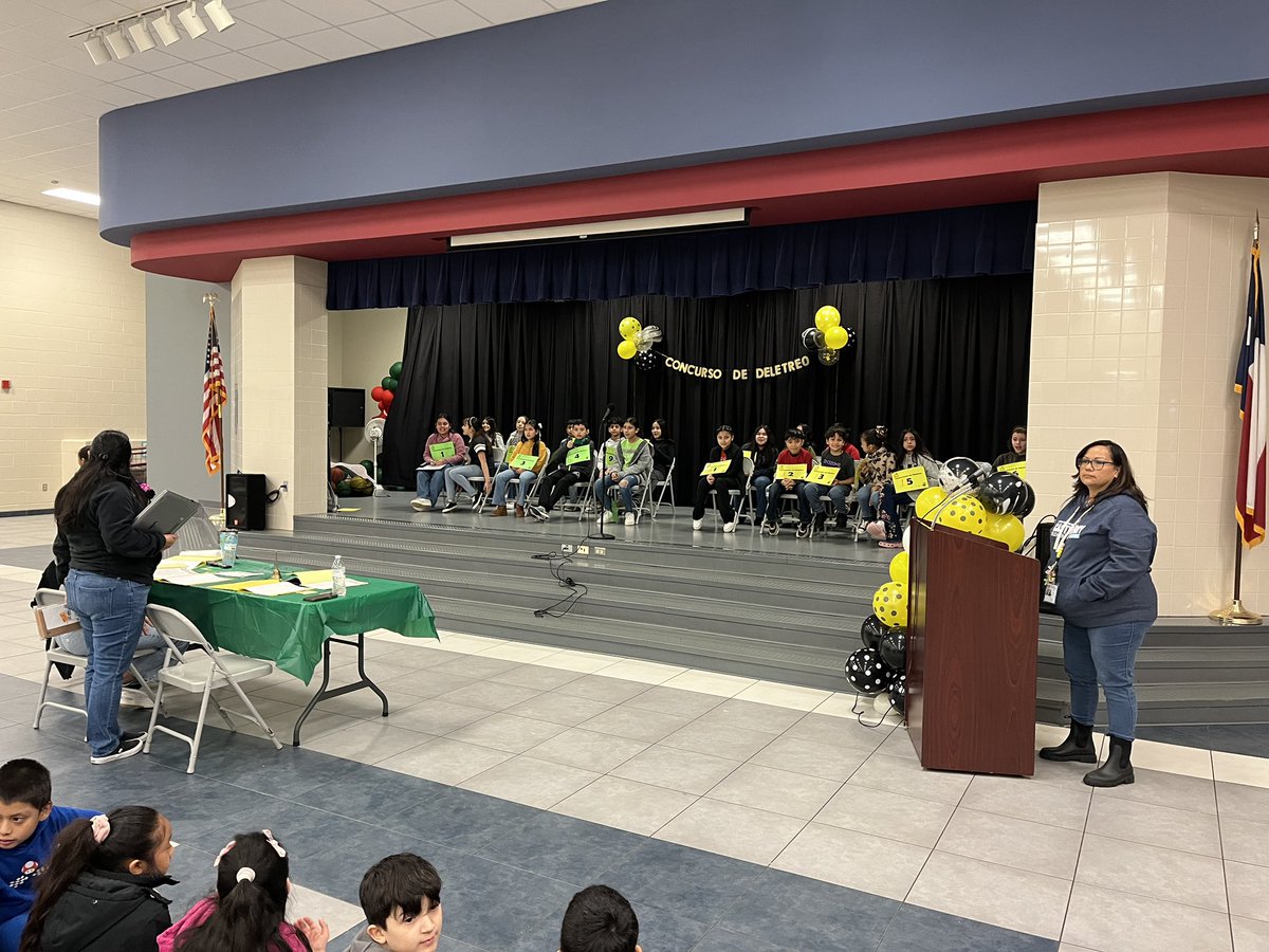 Our Bilingual Spelling Bee is underway! Thank you <a href="/FioParks/">Fio Parks</a> and Mrs. Ortiz for your leadership and organization to make this a success. <a href="/CastleberryElem/">Castleberry Elementary</a> #CERoars <a href="/CastleberryISD/">Castleberry ISD</a>