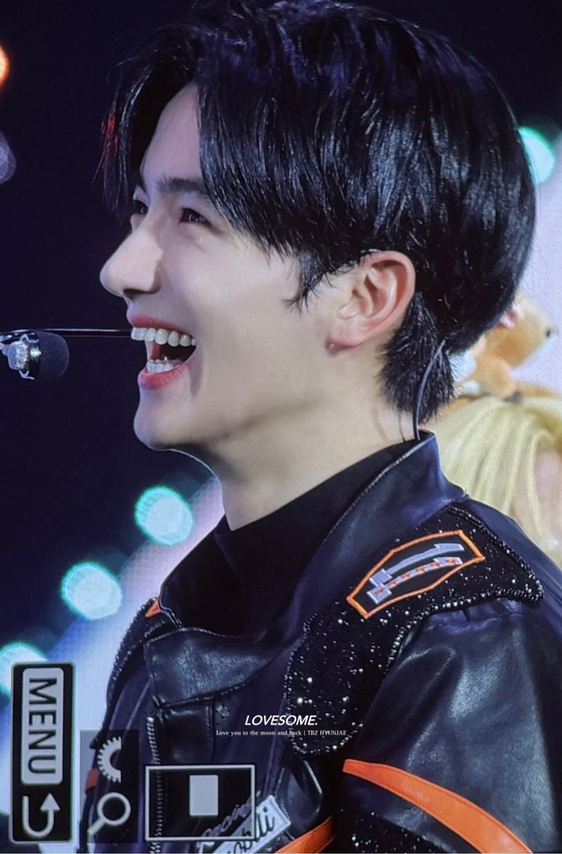 𝙇𝙊𝙑𝙀𝙎𝙊𝙈𝙀. tweet media