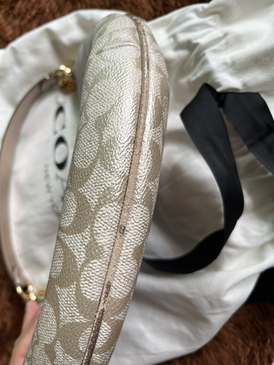 roseurluv's tweet photo. WTS Coach Mini Payton Bag 
Kondisi : gambar terlampir
📍Bandung
💸 3.000.000 (nego tipis)
shopee : https://t.co/WPw3z2rZm8 (lumayan ada diskon)

#wts #bag #coach https://t.co/kCq4dDvQCl