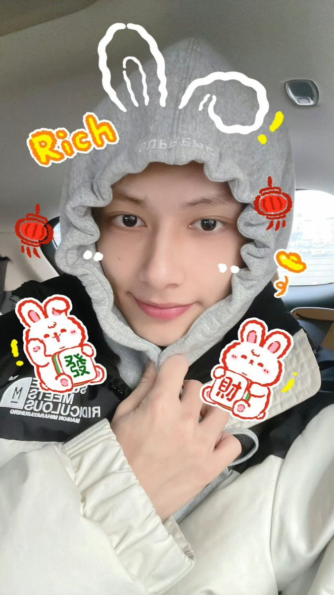 hwioming's tweet photo. 땨❤️❤️ https://t.co/53qUpuKjpF