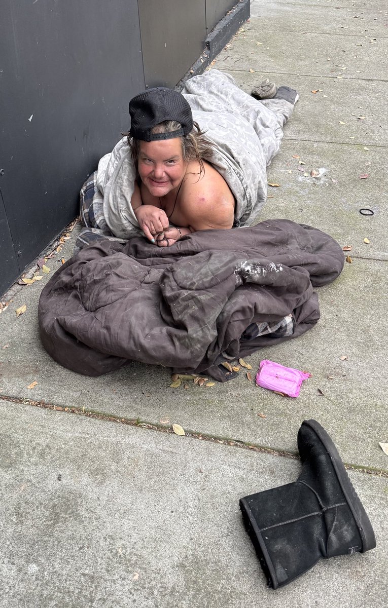I hope you make sure LISA gets her harm reduction tools you ghouls <a href="/SF_DPH/">SFDPH</a> you know to reduce HARM