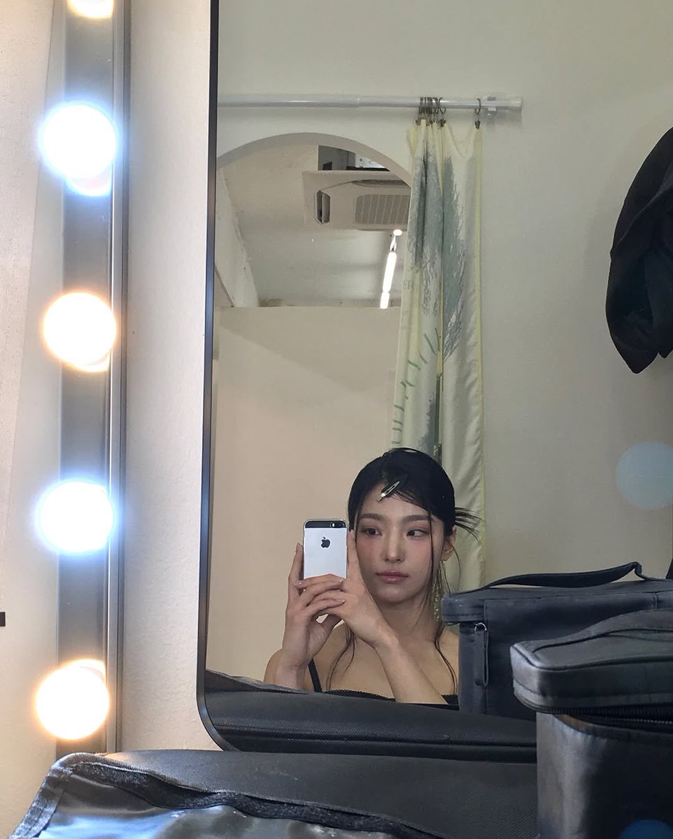 low quality saerom tweet media