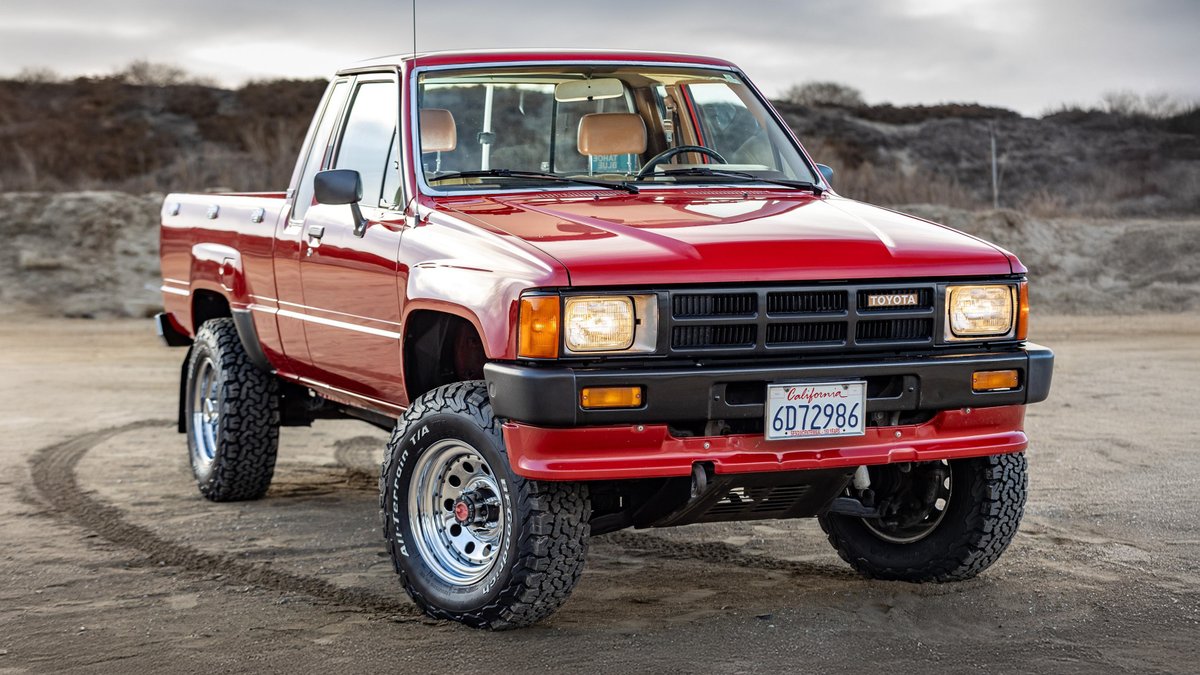 The ‘86 Toyota Pickup auction is still live. Bid now. ↓
crsnbds.com/coinbase-truck