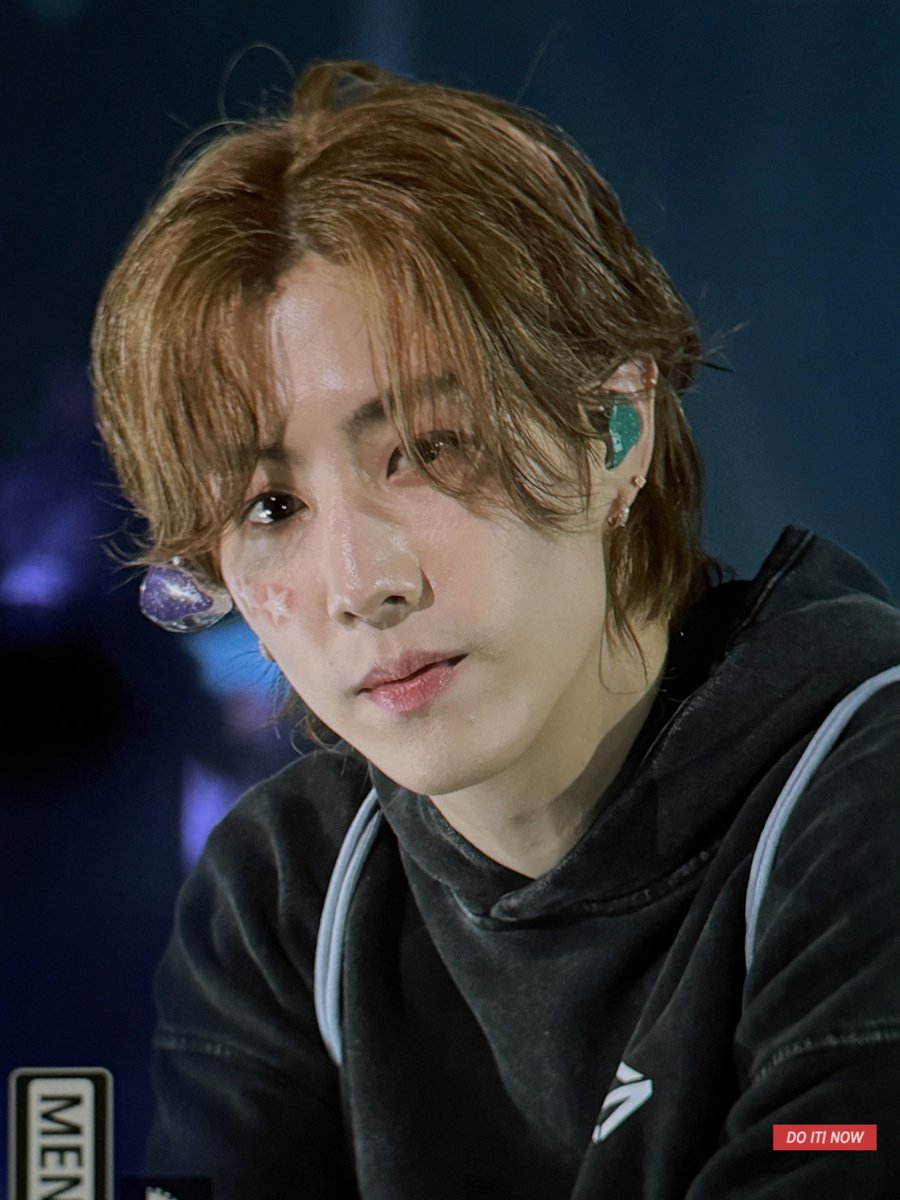 doitnow_93's tweet image. 250131 😍🤏🏻 #GOT7_NESTFEST
#GOT7 #MarkTuan @marktuan