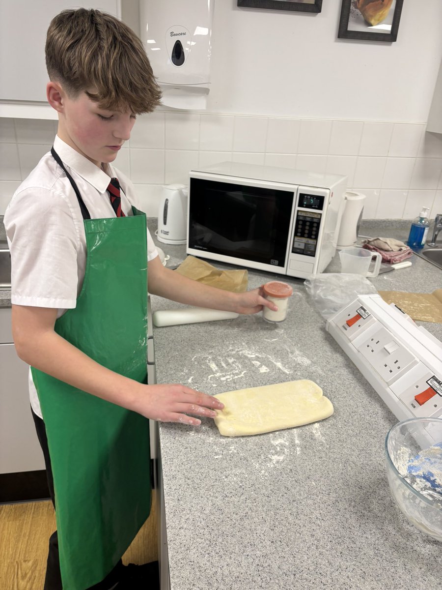 AGS_FT's tweet photo. Year 9 have been making their own puff pastry this week-a skill so complex that lots of top chefs don’t bother making their own!! Some superb lamination skills on display! #aimhigh #engagedlearners https://t.co/W3zG4yeczA