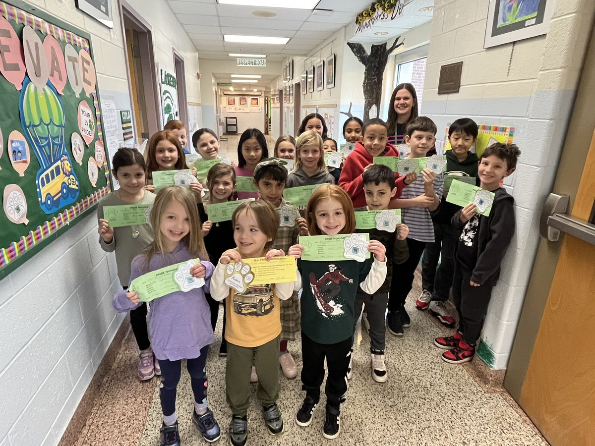 LakeviewCounsel's tweet photo. Today’s Paw Nominees! Such great stories! Congratulations! #gotLakeviewPRIDE @LVLionsDen https://t.co/r2s3v7feEO