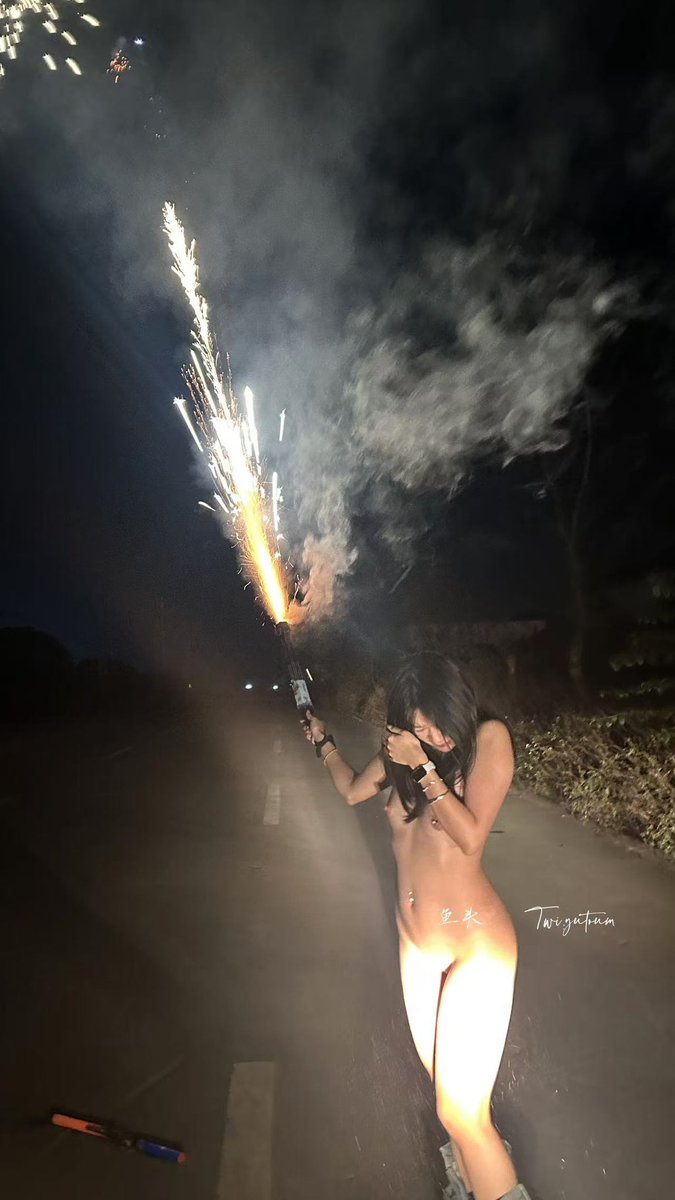 黄推福利内容 - 三文鱼头的精彩图片 福利姬三文鱼头分享的黄推图片2 - 网红私拍内容