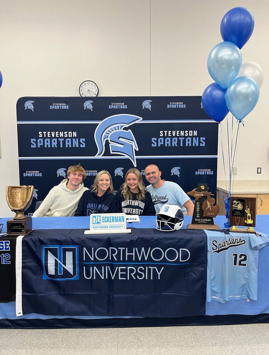 brinleyeck2025's tweet photo. It’s official! So excited!! @Northwoodsball @FinesseFrank18U @HanniganCoach @Spartans_SHS https://t.co/I444P0jTOd