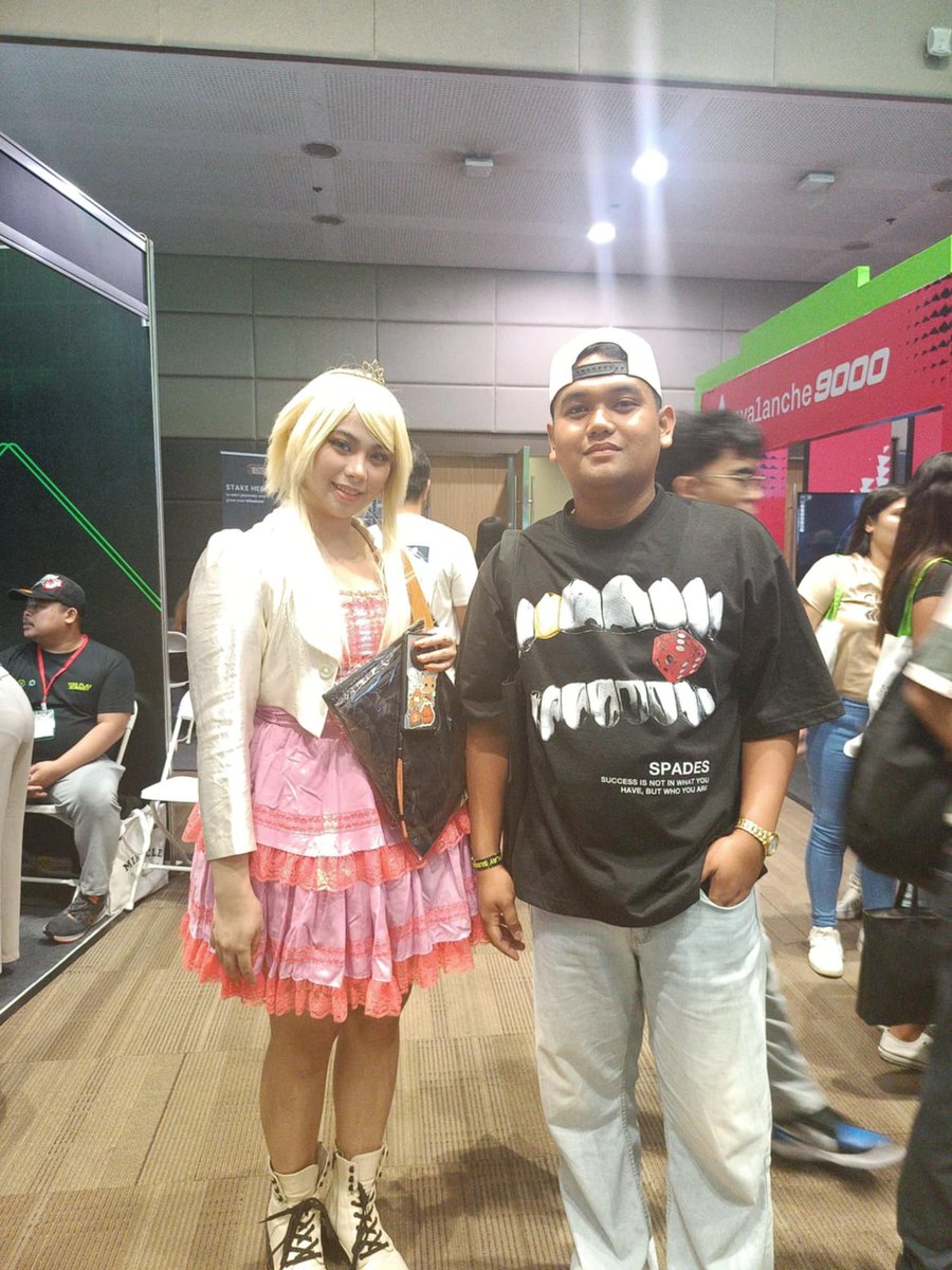 yayanteng27's tweet photo. First time attending YGG PLAY SUMMIT and it's a great experience LFG!! So my favorite booth  and games while attending in YGG PLAY SUMMIT is SIPHER ODYSSEY because playing sipher is fun #YPS2024, #TogetherWePlay, #YGGGAPS8  #LFP @playSIPHER https://t.co/T5pV3bLOcN
